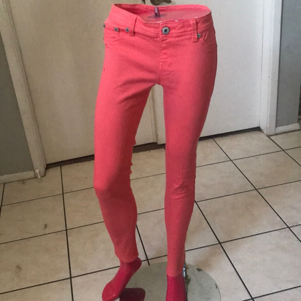 Coral jeans